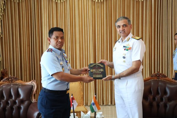 Perkuat Diplomasi Pendidikan Militer, Gubernur AAU Terima Kunjungan Delegasi National Defence College India