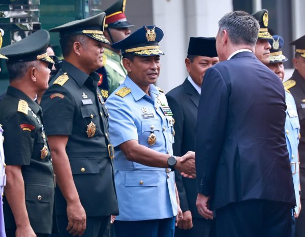 TNI AU Dukung Diplomasi Pertahanan, Wakasau Hadiri Penyambutan Menhan Australia di Kemhan