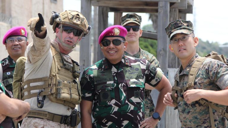 Di Camp Pendleton, San Diego, Dankormar Tinjau Latma Platex 2025