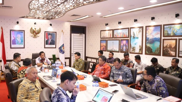 Kemendagri Beri Pembekalan kepada Bupati Indramayu Terkait Urusan Politik dan Pemerintahan Umum