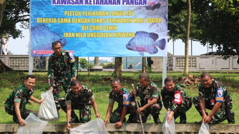 Wujudkan Ketahanan Pangan, Lanud Atang Sendjaja Tebar 10 Ribu Benih Ikan Nila Nirwana sebagai Implementasi TNI AU AMPUH