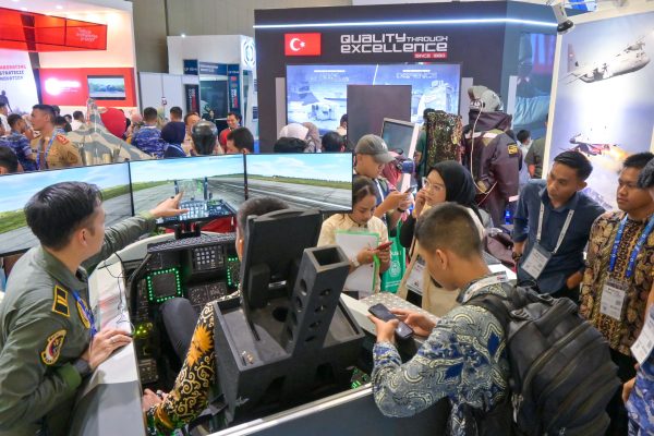 Booth TNI AU Masih Jadi Magnet di Hari Terakhir Indo Defence 2025