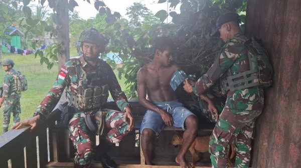 Tingkatkan Kualitas Kesehatan Warga, Satgas Yonif 642/Kps Laksanakan Yankes