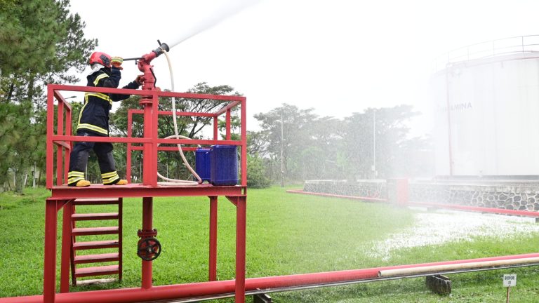 Sinergi Tanggap Darurat, Lanud Husein Sastranegara dan Pertamina Gelar Simulasi Keamanan Instalasi Vital