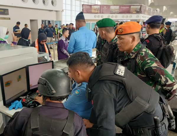 Saudia Airlines Divert ke Bandara Kualanamu Akibat Ancaman Bom, Prajurit TNI AU Dikerahkan