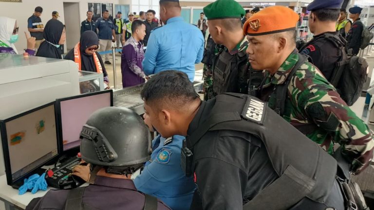 Saudia Airlines Divert ke Bandara Kualanamu Akibat Ancaman Bom, Prajurit TNI AU Dikerahkan