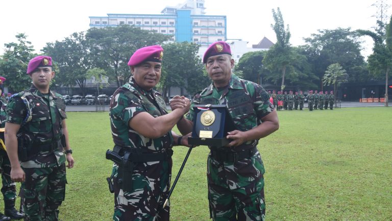 Akhir Pengabdian Sang Bama: Peltu Marinir M. Noer Dilepas Komandan Korps Marinir