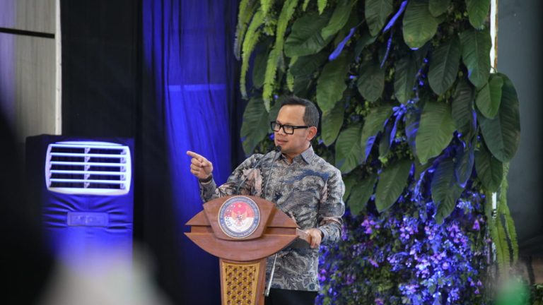 Wamendagri Bima Tekankan Pentingnya Sertifikasi Kompetensi ASN sebagai Bekal Hadapi Tantangan Nyata