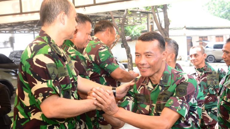 Sahli Dankormar Lepas Tiga Perwira Terbaik Jelang Purna Tugas Dan Mutasi