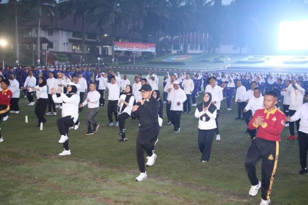 Hari Ketiga Retret Gelombang II, Kepala Daerah dan Wakil Kepala Daerah Tepat Waktu Ikuti Senam Pagi