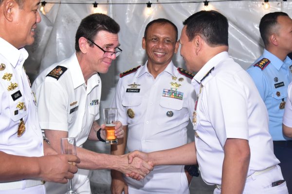 Askomlek Dankormar Hadiri Undangan Duta Besar Selandia Baru Di Atas Kapal