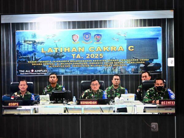 Dankosek I Buka Latihan Hanud Cakra C-25 TA. 2025