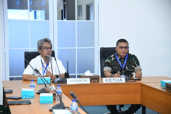 Penutupan Workshop Direction Finder TNI AU 2025, Askomlek Kasau Apresiasi Dedikasi Peserta