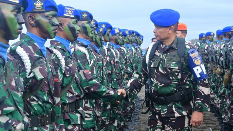 Upacara Tradisi Pembaretan, 64 Siswa Skadik 404 Resmi Sandang Baret Pomau