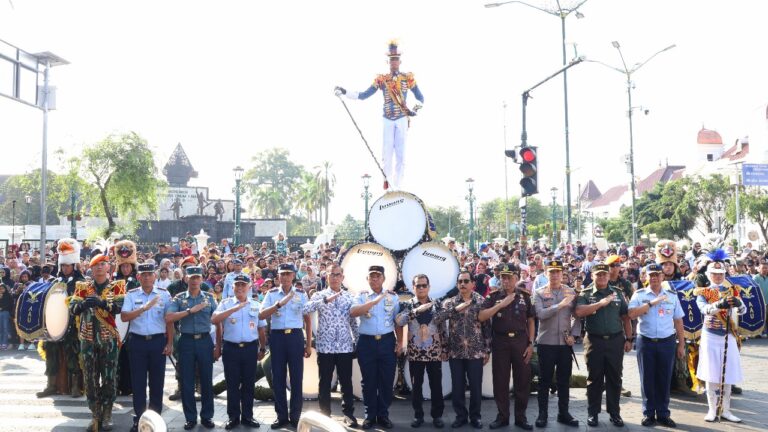 Defile Kebanggaan Capaja AAU 2025: Salam Perpisahan dari Yogyakarta Menuju Medan Bhakti