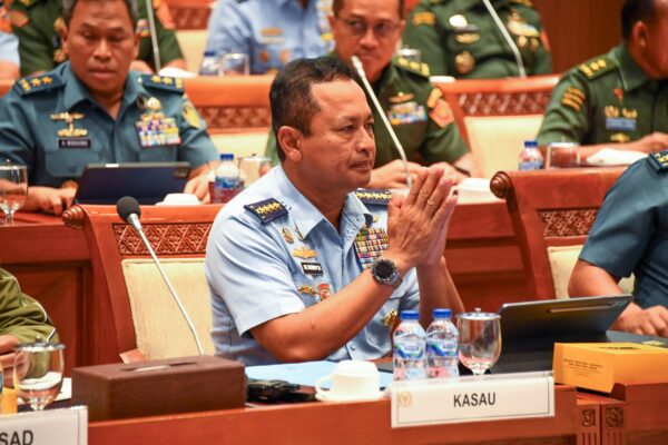 Kasau Hadiri Rapat Kerja dengan Komisi I DPR RI
