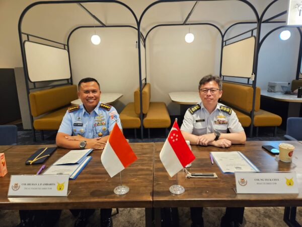 TNI AU dan RSAF Matangkan Rencana Latma Camar Indopura 2025 di Singapura