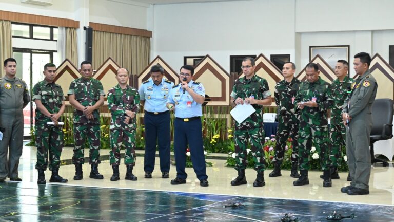 Kaskoopsudnas Pimpin TFG Demo Udara Gabungan Jelang Upacara Kehormatan Militer
