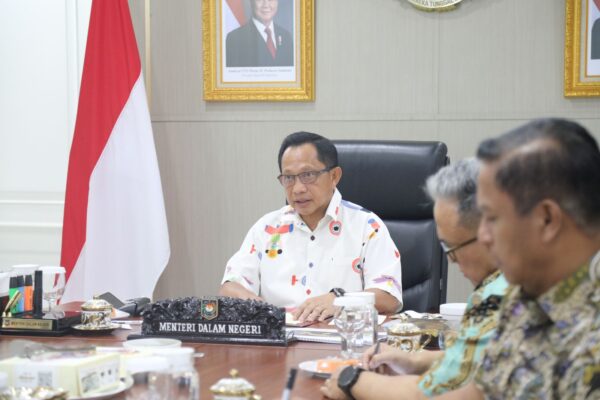 Mendagri Tito Terus Pastikan Kesiapan Launching Kelembagaan Kopdeskel Merah Putih