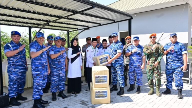 Peringati Hari Bakti TNI AU ke-78, Lanud Abd Saleh Bagikan Sembako Gratis dan Pelayanan Kesehatan di Blitar