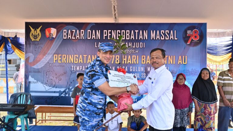Lanud Iswahjudi Gelar Bazar dan Pengobatan Massal dalam Rangka Hari Bakti TNI AU ke-78