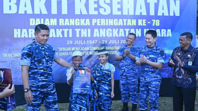 Lanud Sultan Hasanuddin Gelar Sunatan Massal, 150 Anak Ikut Serta