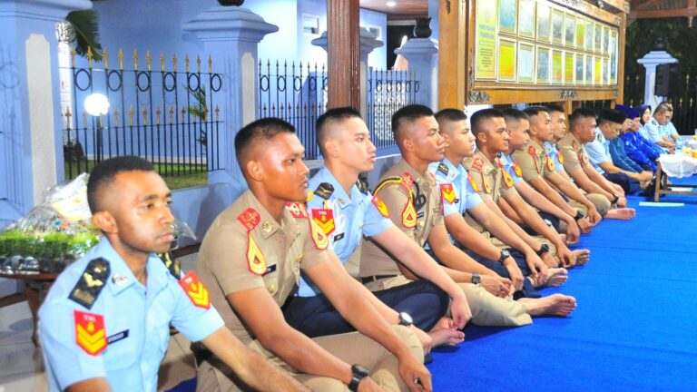 Kenang Jasa Para Pahlawan, TNI AU Gelar Tirakatan di Monumen Perjuangan TNI AU Ngoto