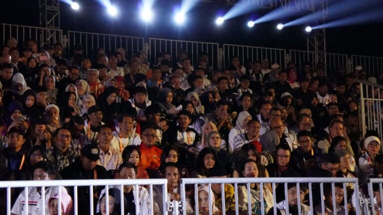 TNI AU Dukung Pembinaan Olahraga Rekreasi, Pangkoopsud II Hadiri Pembukaan FORNAS VIII di NTB
