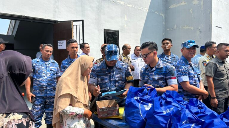 TNI AU Hadir di OKU Timur, Lanud SMH Gelar Baksos dan Pengobatan