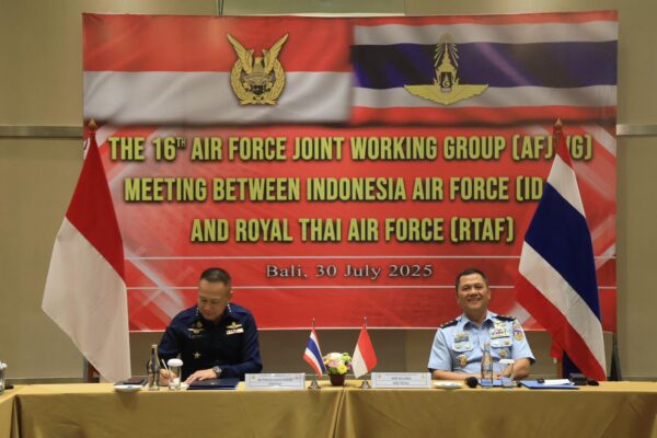 TNI AU–RTAF Gelar Air Force Joint Working Group ke-16 di Bali
