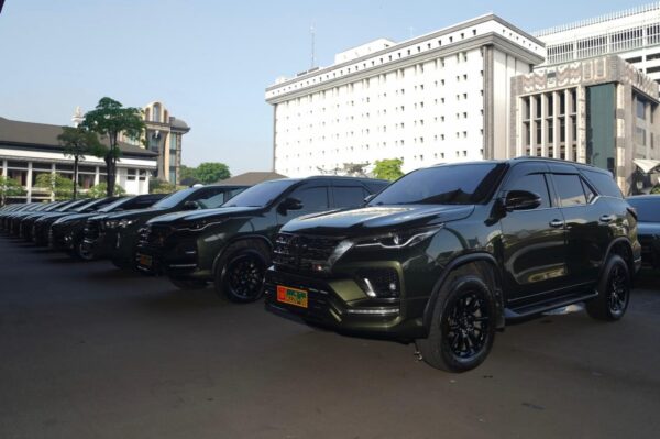 Tingkatkan Kinerja Satuan Jajaran TNI AD, Kasad Kembali Distribusikan 52 Kendaraan Dinas
