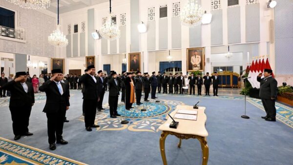 Presiden Prabowo Lantik Sejumlah Kepala dan Wakil Kepala Badan di Istana Negara