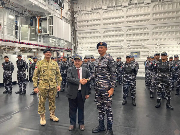 Dari Italia Ke Indonesia, KRI Brawijaya-320 Singgah di Jeddah