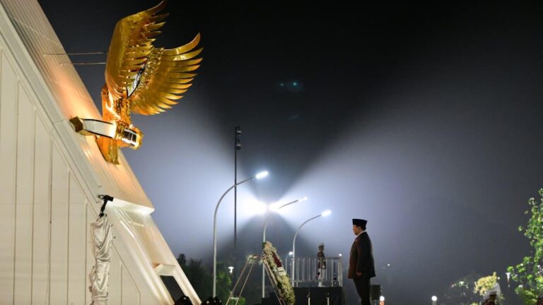 Presiden Prabowo Pimpin Ziarah Nasional dan Renungan Suci di TMP Kalibata