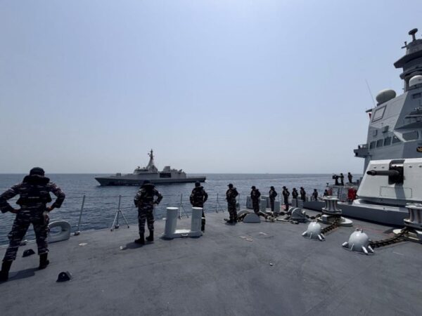 KRI Brawijaya-320 Pererat Diplomasi Maritim di Uni Emirat Arab