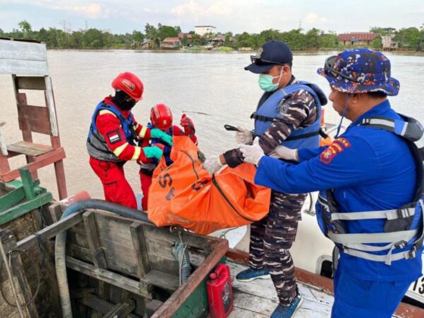 Korban Tenggelam di Sungai Kelay Kalimantan Timur Berhasil Dievakuasi TNI AL dan Tim Sar Gabungan