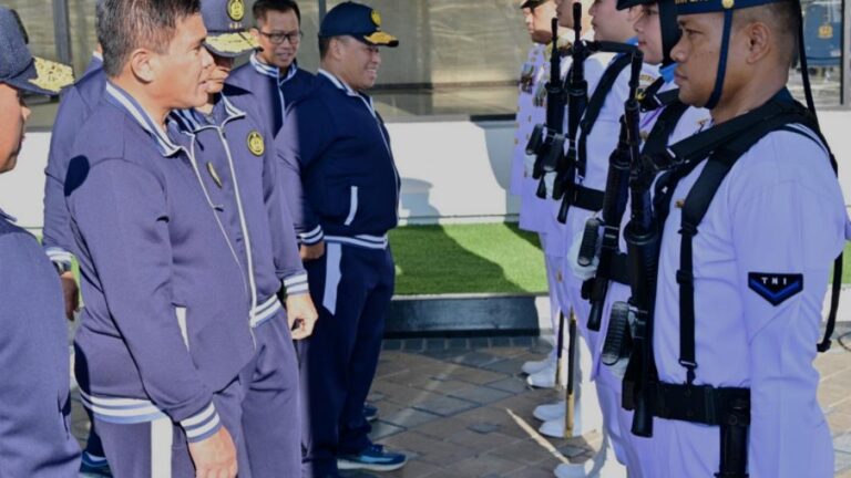 KASAL Saksikan Peragaan PDU I Baru, Pashor Tamu Negara Asing, dan Sepatu Boots PDP Kowal di Mabesal