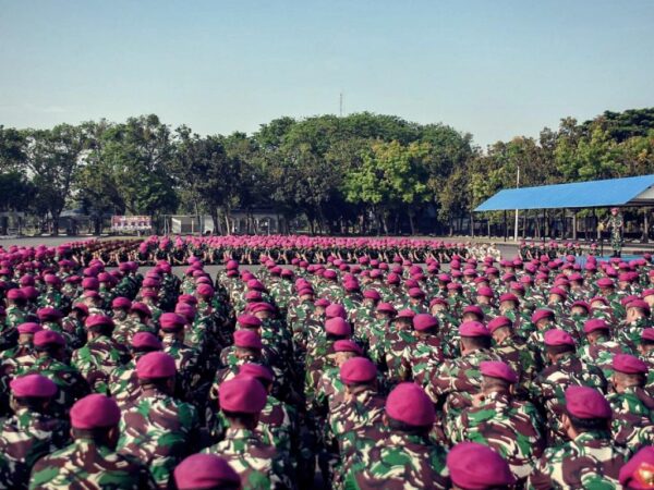 Tingkatkan Motivasi dan Semangat Keprajuritan, Komandan Brigif 2 Marinir Pimpin Apel Khusus Satuan