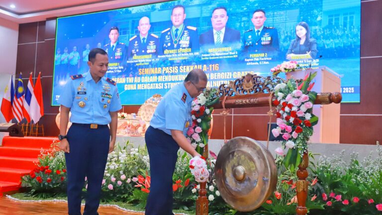 Wadankodiklatau Buka Seminar Pasis Sekkau A-116