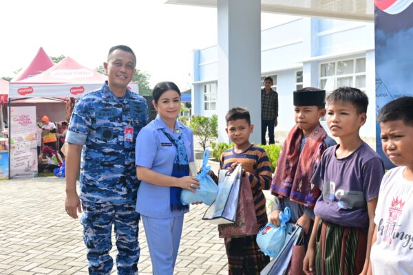 TNI AU Wujudkan Kepedulian Sosial Melalui Aksi Bakti di Pekanbaru