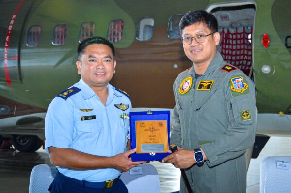 Kunjungi Skadron Udara 2, TNI AU–TUDB Perkuat Hubungan Bilateral