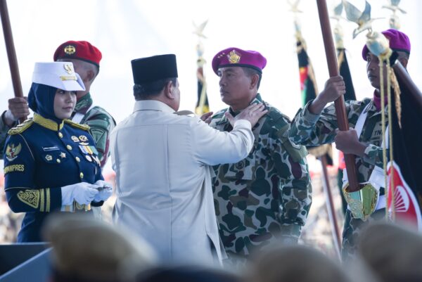 Dr. Endi Supardi Resmi Jabat Pangkormar Pertama Berpangkat Letjen TNI Marinir
