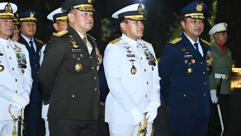 Kepala Staf Angkatan Hadiri Apel Kehormatan dan Renungan Suci di TMPNU Kalibata