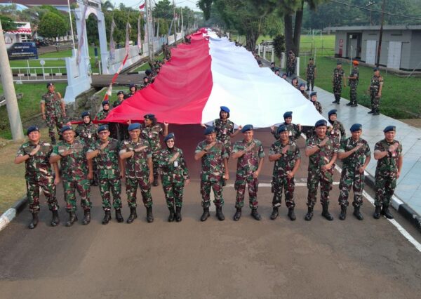 Lanud Atang Sendjaja dan Wingdik 500/Umum Gelar Kirab Merah Putih di Bogor