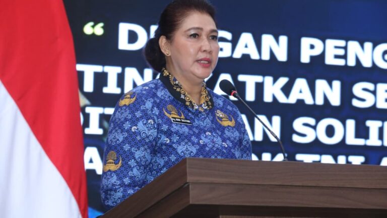 Ketua DPK Unit TNI AD: Jadilah Motor Penggerak Profesionalisme PNS