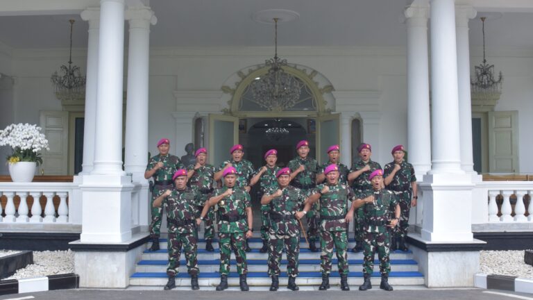 Pangkormar Kukuhkan Kepala Staf Korps Marinir
