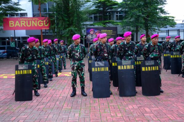 Prajurit Mako Kormar Siapkan 1 SSK Dalam Apel Siaga Kemanan Unjuk Rasa