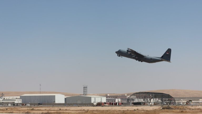 Pesawat C-130J Super Hercules TNI AU Kembali Salurkan Bantuan Kemanusiaan ke Gaza