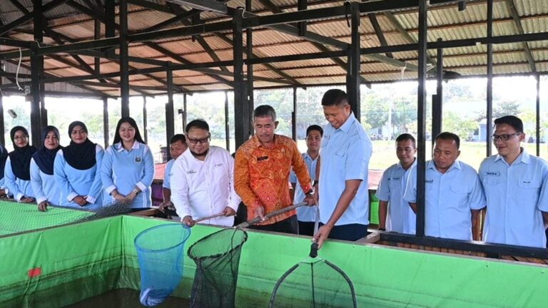 Lanud Raden Sadjad Panen Ikan, Perkuat Ketahanan Pangan di Perbatasan