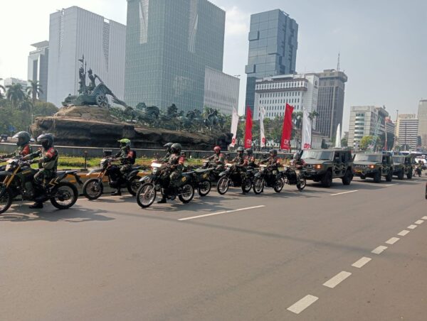 Bersama Saling Menjaga – TNI AD Melaksanakan Kegiatan Patroli di Jakarta